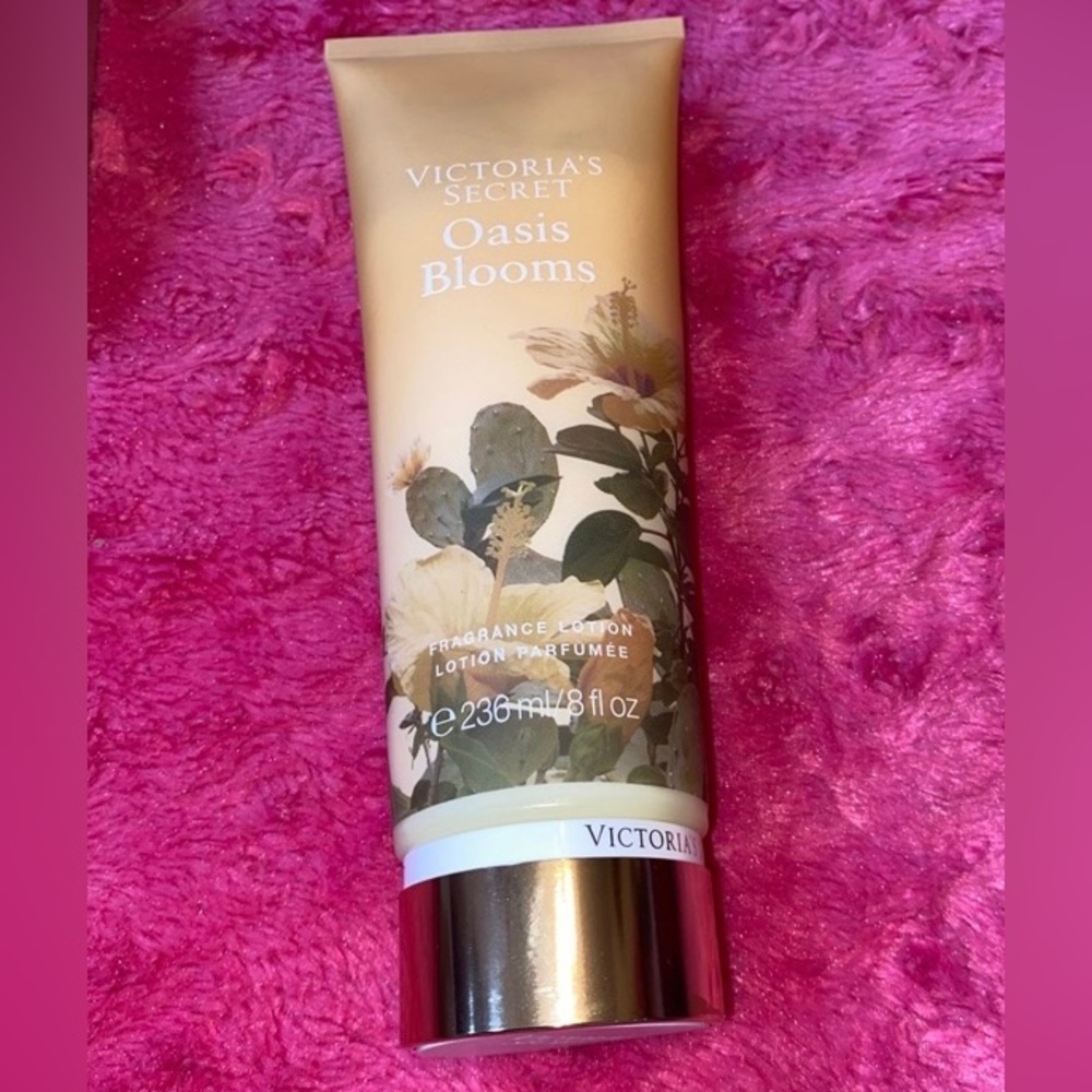 Victoria's Secret Oasis Blooms Lotion